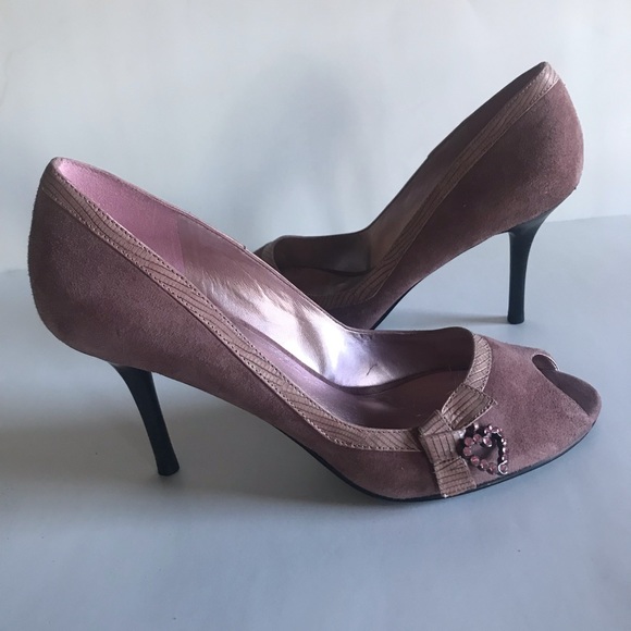 Guess Feisty Suede Open Toe Pumps Rose Pink 6.5M - Picture 1 of 6